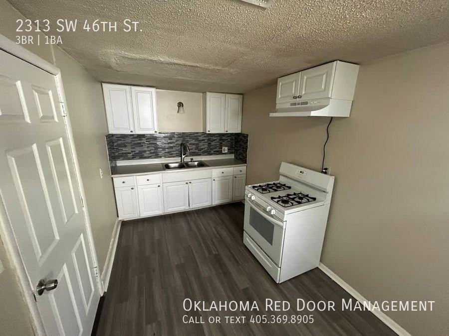 2313 Sw 46th St #46 - Photo 3 of 7