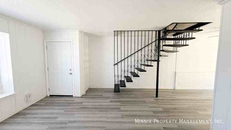 2101 51st St #B1 - Photo 7 of 16