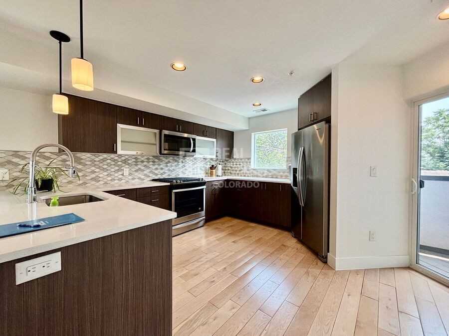 3812 Julian St - Photo 2 of 15