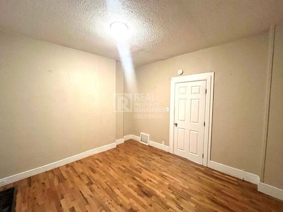 618 N Weber St #103 - Photo 4 of 6