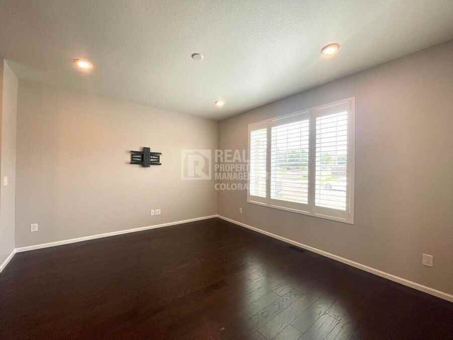 11441 Booth Falls Ct - Photo 2 of 22