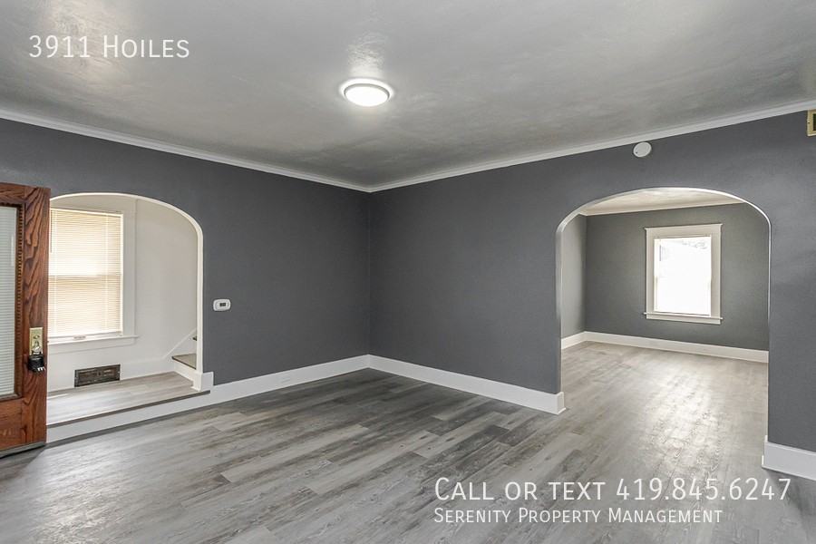 3911 Hoiles Ave - Photo 3 of 16