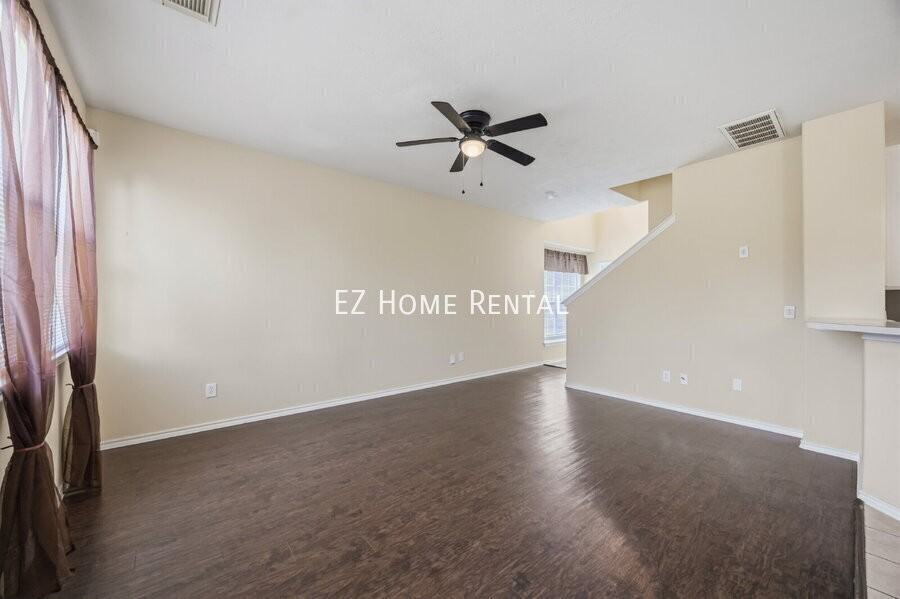 2951 Hackamore Hollow Ln - Photo 6 of 32