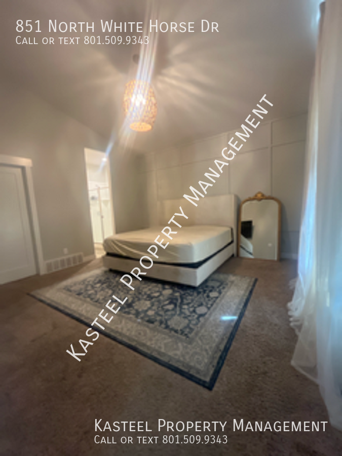 851 N White Horse Dr - Photo 3 of 17
