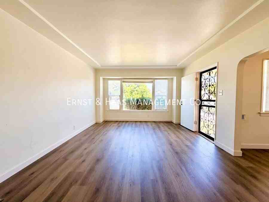 12911 Whitewood Ave - Photo 5 of 20