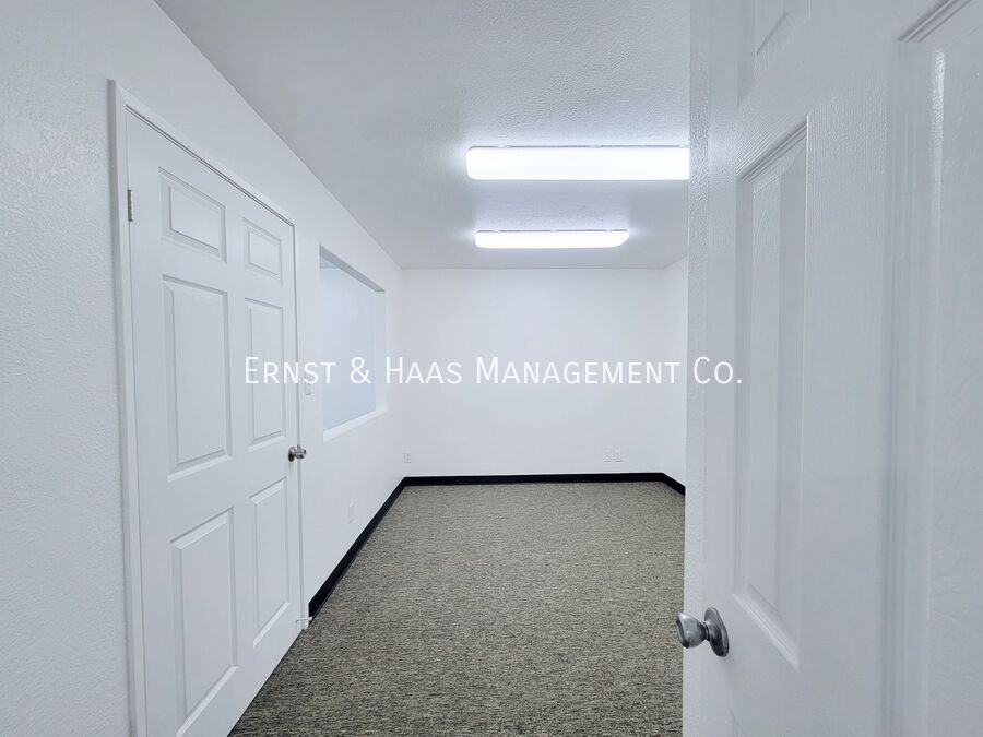 5540 Atlantic Ave - Photo 6 of 16
