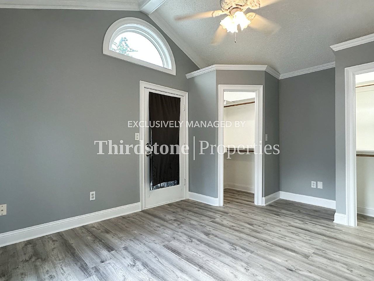 2965 Armstrong St #B - Photo 4 of 14