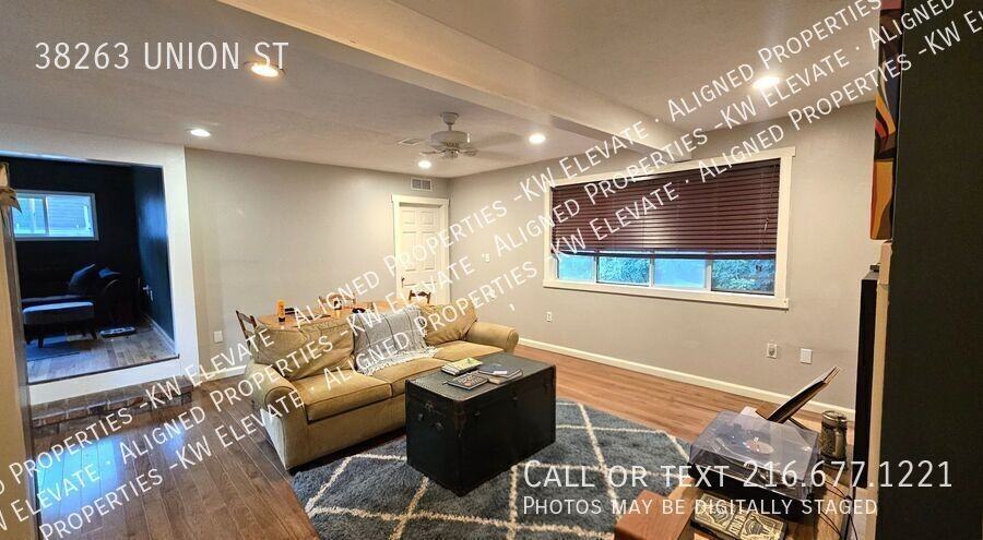 38263 Union St - Photo 3 of 24