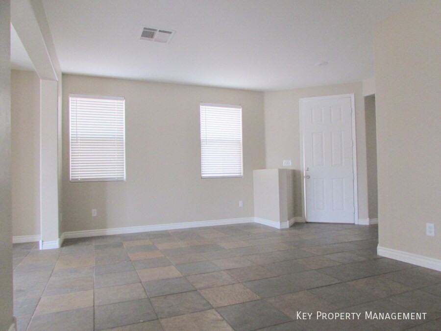 41 Diamond Run St - Photo 2 of 16