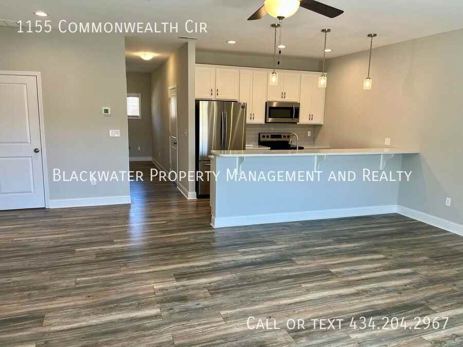 1155 Commonwealth Cir - Photo 3 of 16