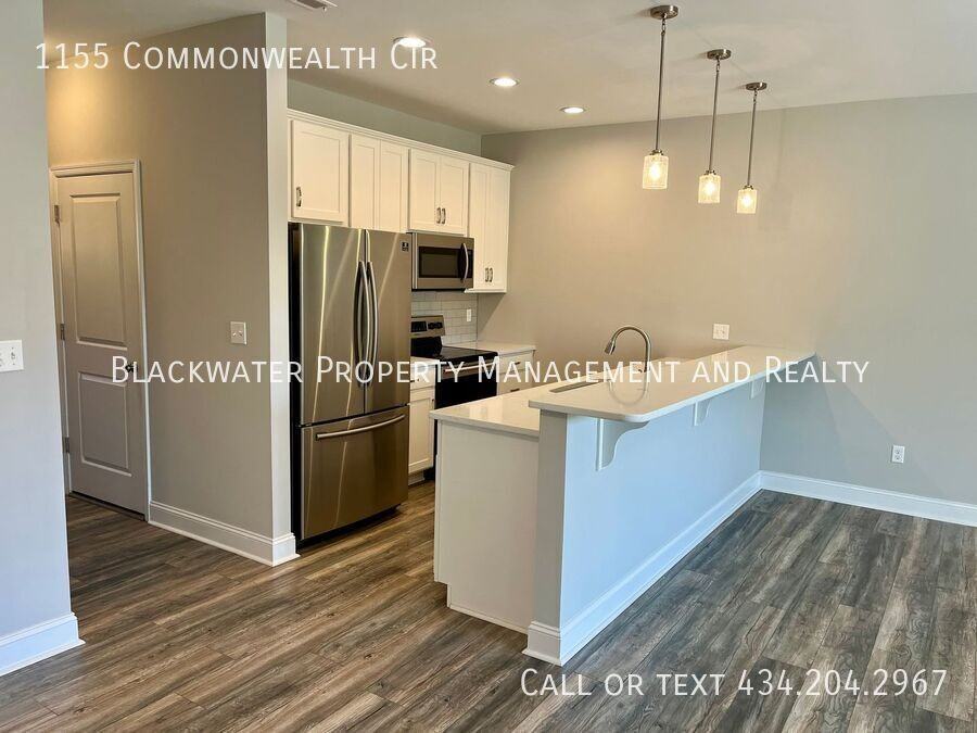 1155 Commonwealth Cir - Photo 4 of 16