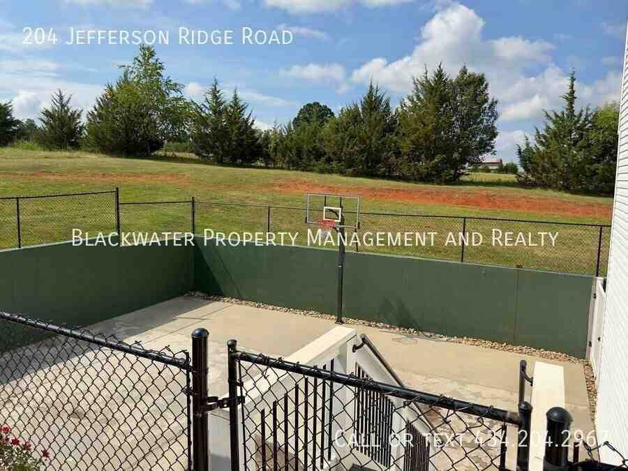 204 Jefferson Ridge Rd - Photo 4 of 5