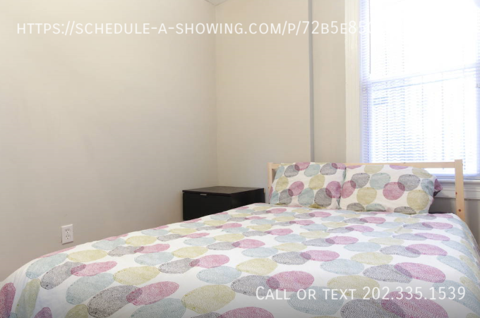 1617 Gales St Ne - Photo 4 of 17
