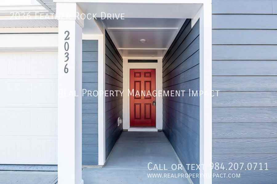 2036 Feather Rock Dr - Photo 5 of 38