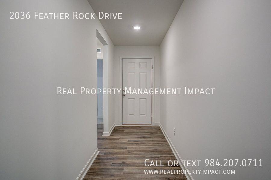 2036 Feather Rock Dr - Photo 6 of 38