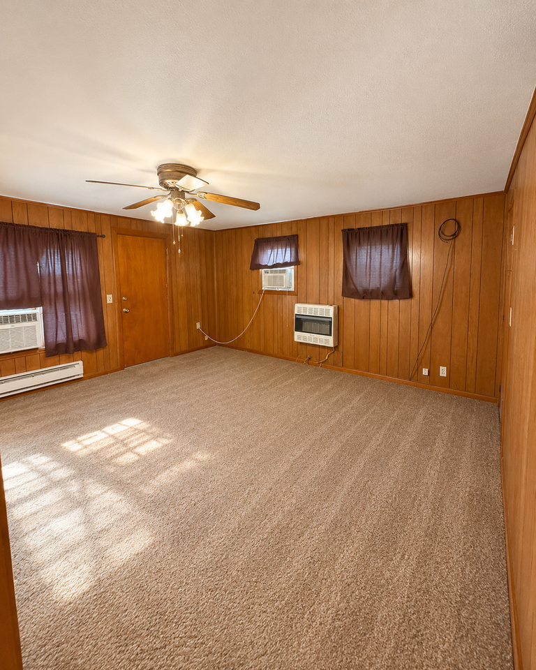 116 W Fulton St - Photo 3 of 9