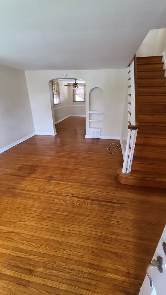 820 E 15th St #NA - Photo 3 of 21