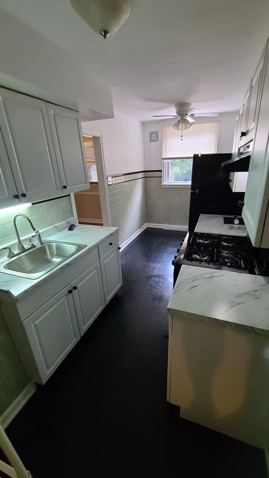 820 E 15th St #NA - Photo 7 of 21