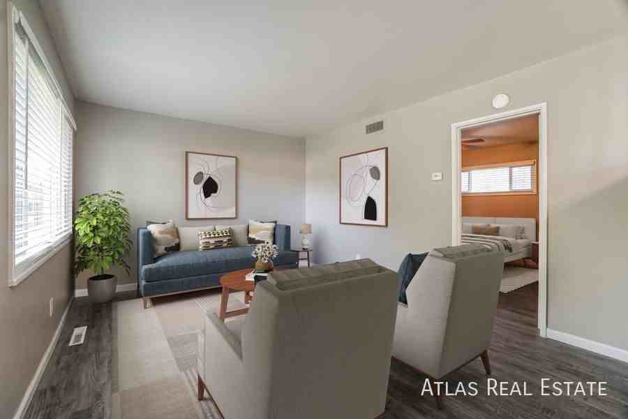 315 May Dr - Photo 2 of 13
