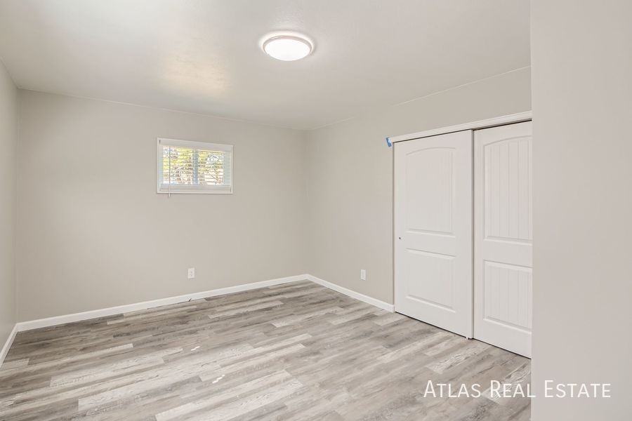 321 May Dr - Photo 7 of 17