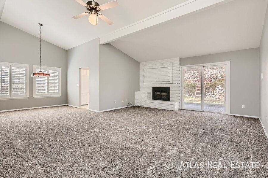 8257 S Locust St - Photo 3 of 24