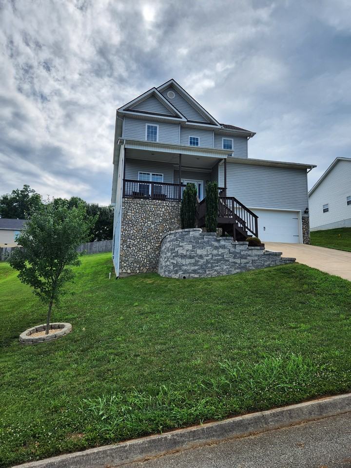 3923 Mountain Vista Rd #NA - Photo 2 of 43
