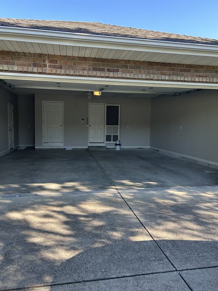 708 W Bryant St #NA - Photo 2 of 18