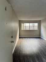 featured image of 4776 Lamont St