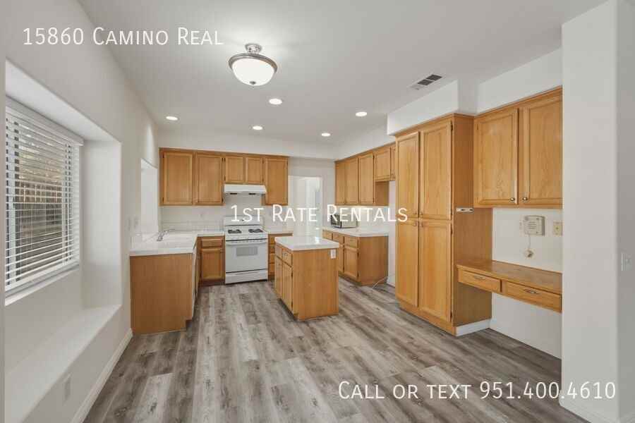 15860 Camino Real - Photo 4 of 18