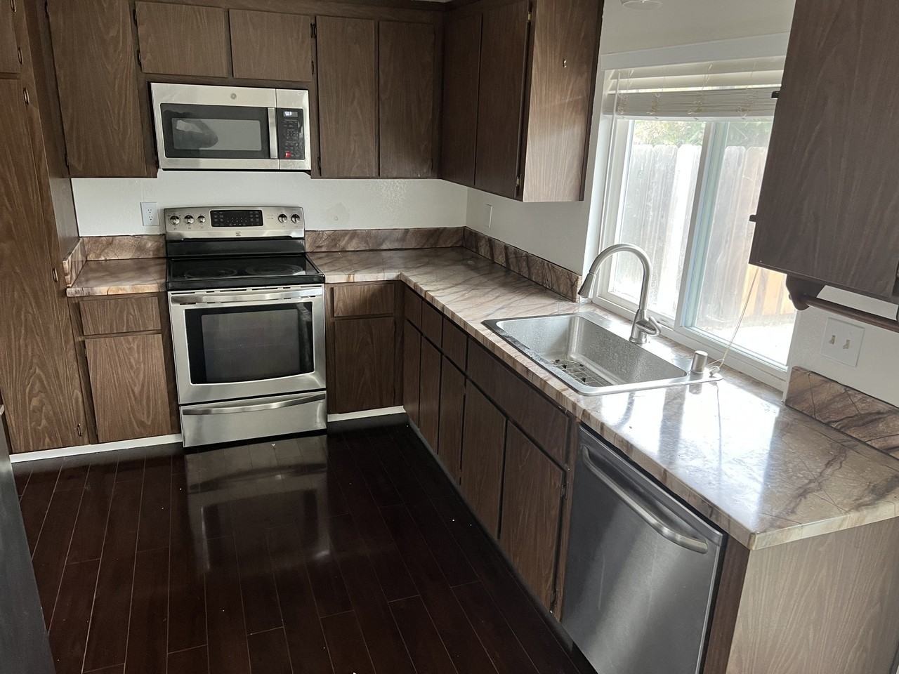 5226 Victor Ave #NA - Photo 7 of 16
