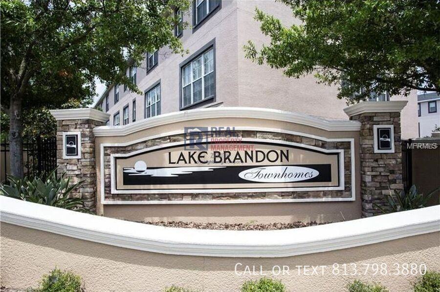 2522 Lexington Oak Dr - Photo 3 of 23