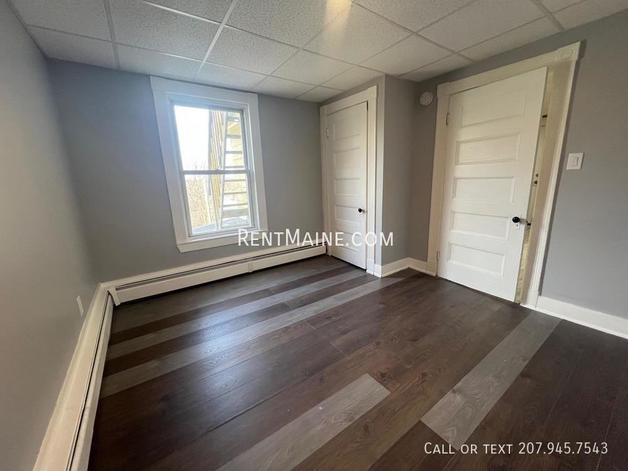 131 College Ave #4 - Photo 5 of 8