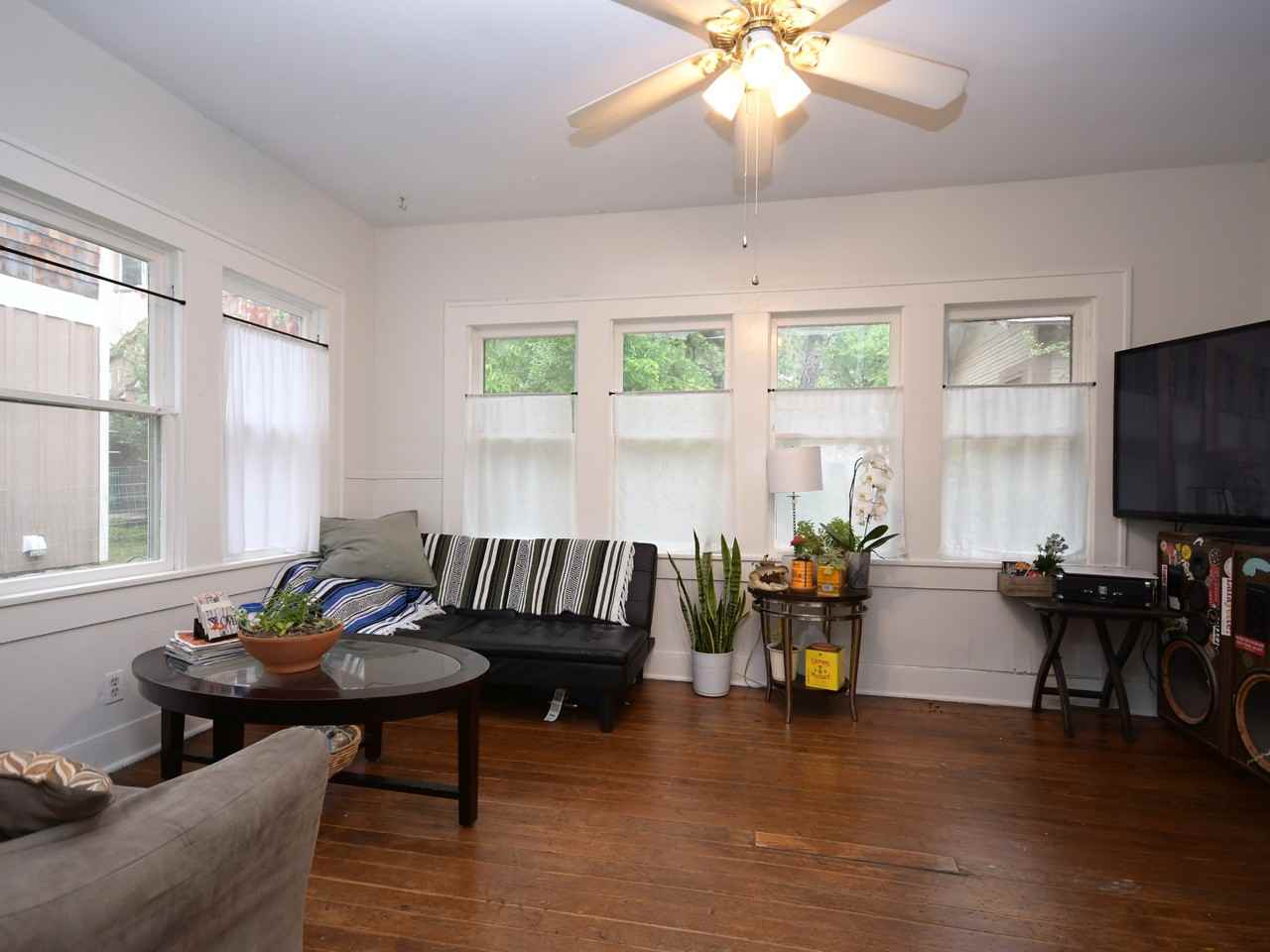 302 W 34th St #NA - Photo 6 of 13