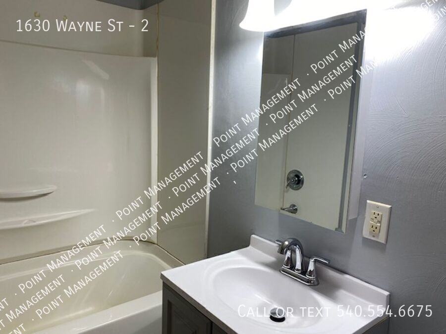 1630 Wayne St Ne #2 - Photo 3 of 11