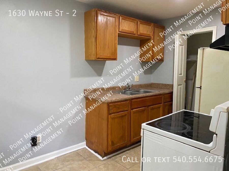 1630 Wayne St Ne #2 - Photo 7 of 11