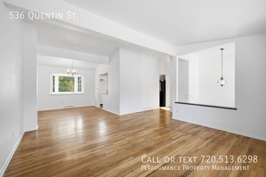 536 Quentin St - Photo 6 of 30