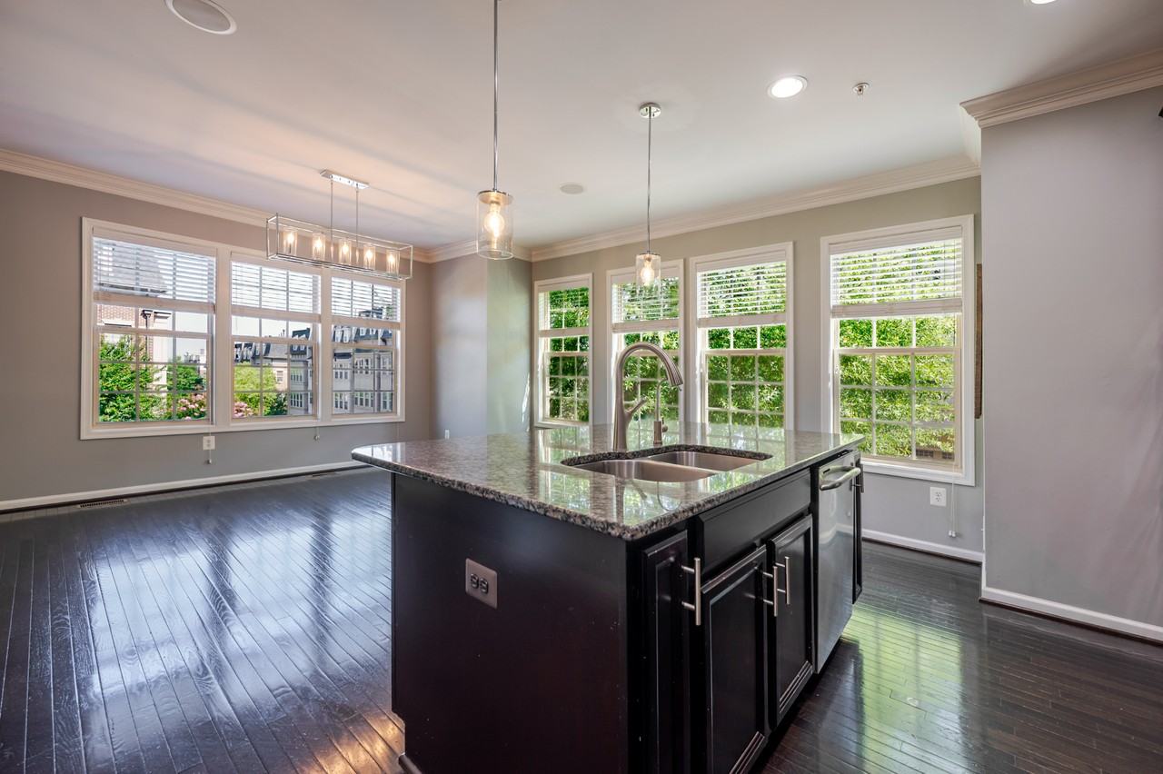 601 Sprintsail Way - Photo 4 of 43