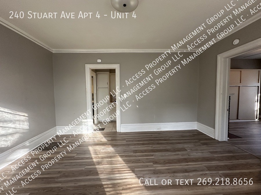 240 Stuart Ave Apt 4 #4 - Photo 5 of 9