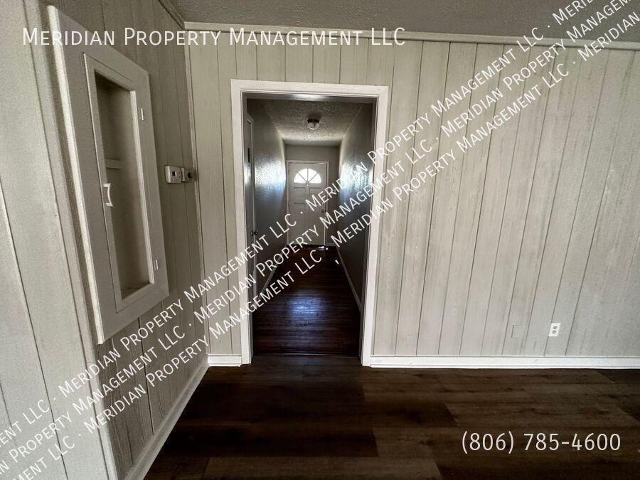 2819 33rd St - Photo 5 of 22