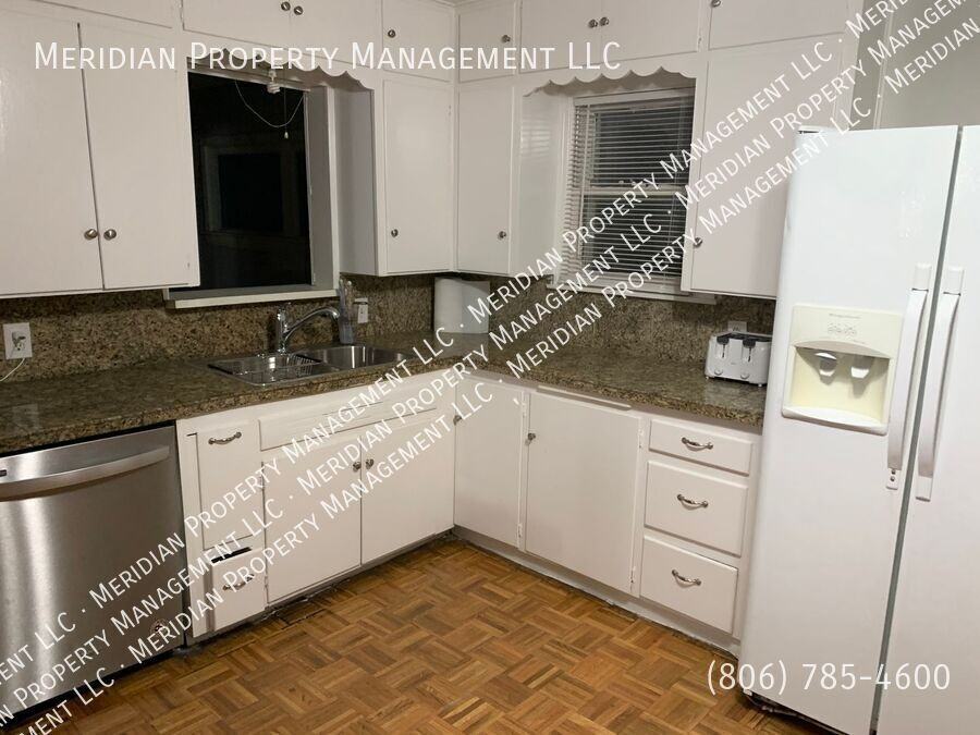 2819 33rd St - Photo 6 of 22