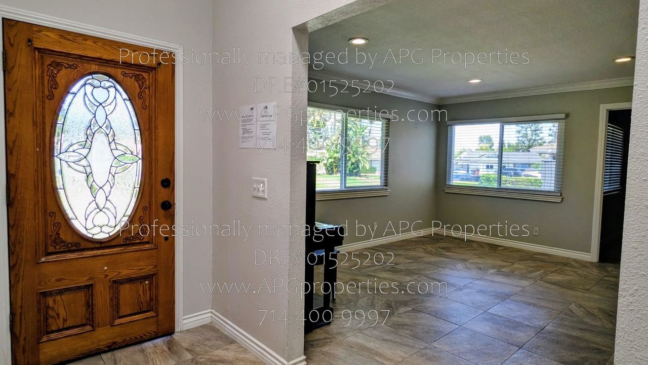 15068 Mountain Spring St - Photo 2 of 30