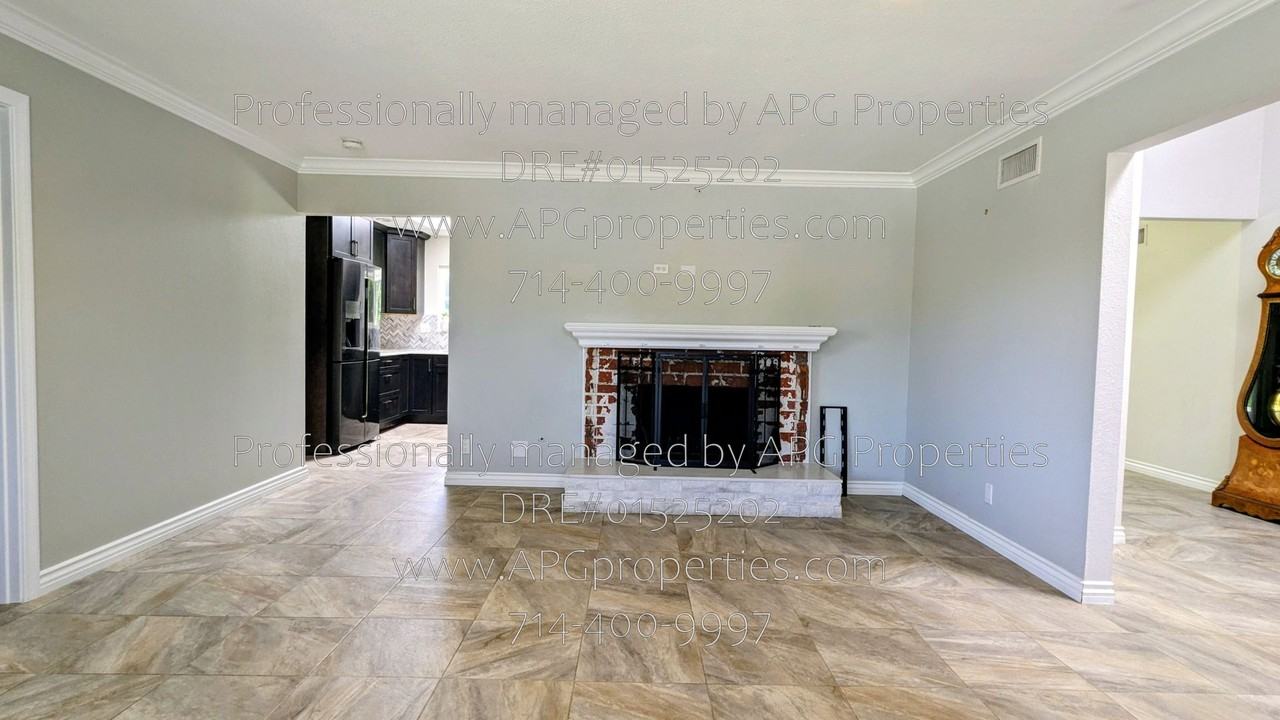 15068 Mountain Spring St - Photo 6 of 30