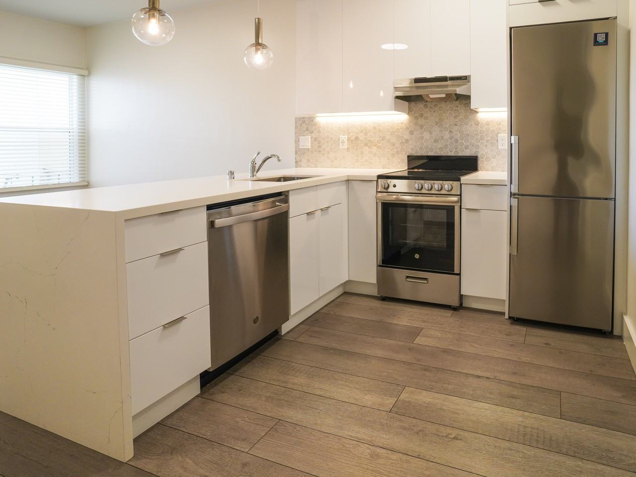2835 Van Ness Ave #6 - Photo 4 of 11