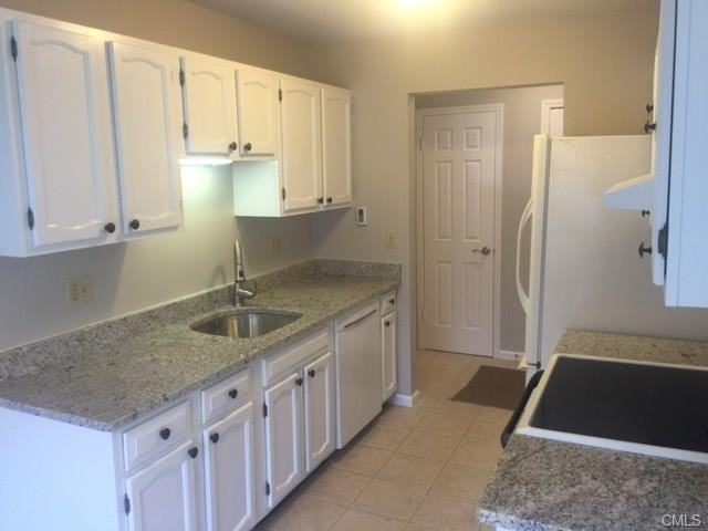 9 Nutmeg Ln #43 - Photo 2 of 19