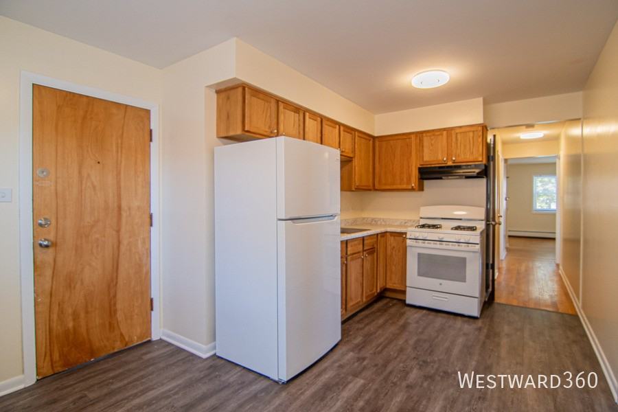 9654 Golf Ter Apt 1w #1 - Photo 5 of 7