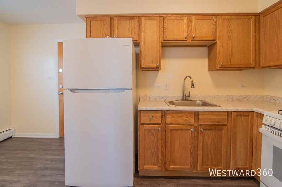 9654 Golf Ter Apt 1w #1 - Photo 6 of 7