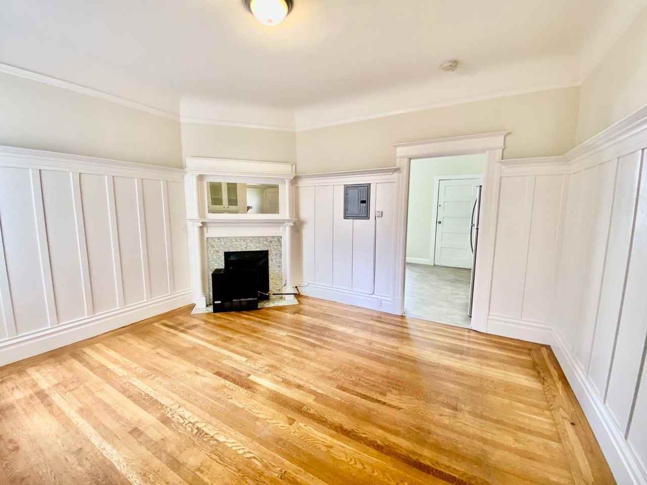 1081 Natoma St - Photo 2 of 17