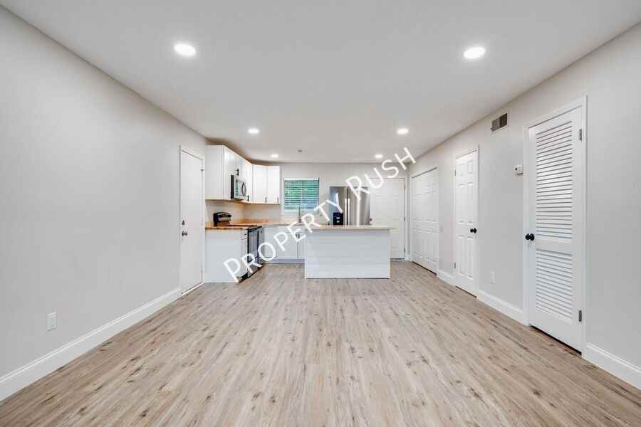 2323 Green Forest Dr #A - Photo 4 of 26