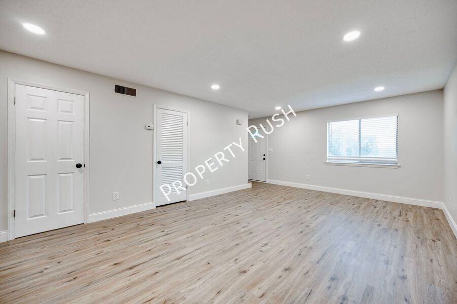 2323 Green Forest Dr #A - Photo 5 of 26