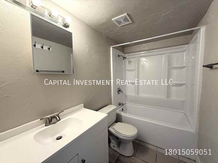 2531 S Parkcrest Dr #1 - Photo 7 of 8